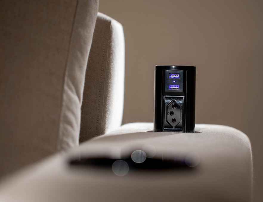 Amplie seu espaço com o Sofá Solo: funcionalidade e estilo em um só lugar.