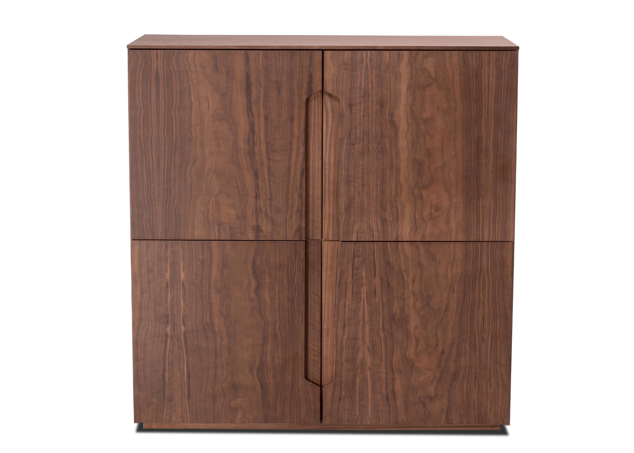 O Bar Charlie possui um design moderno e sofisticado, perfeito para complementar seu ambiente.