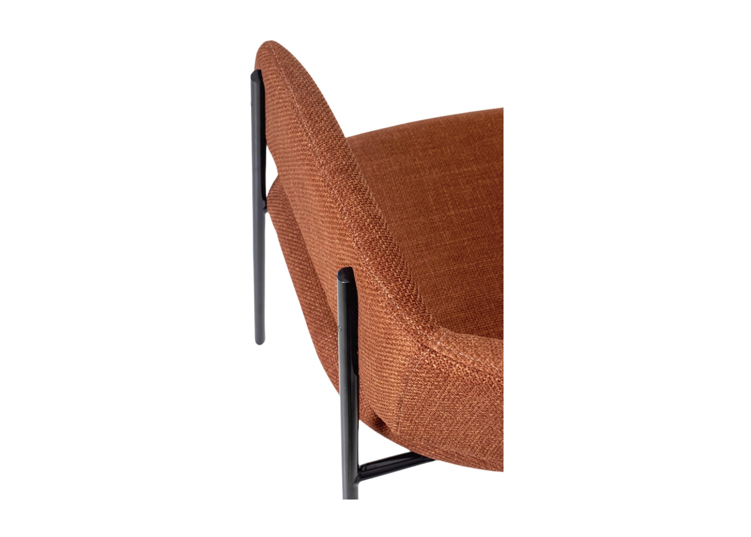 A Cadeira Kali é a perfeita união entre elegância e naturalidade. Sua estrutura design luxuoso garantem sofisticação, conforto e atemporalidade em qualquer espaço.