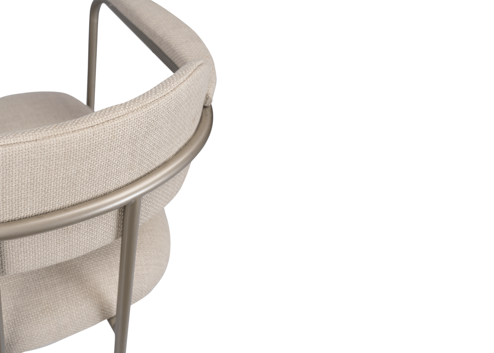 Detalhe do acabamento premium da cadeira Chipre, mostrando sua qualidade excepcional.