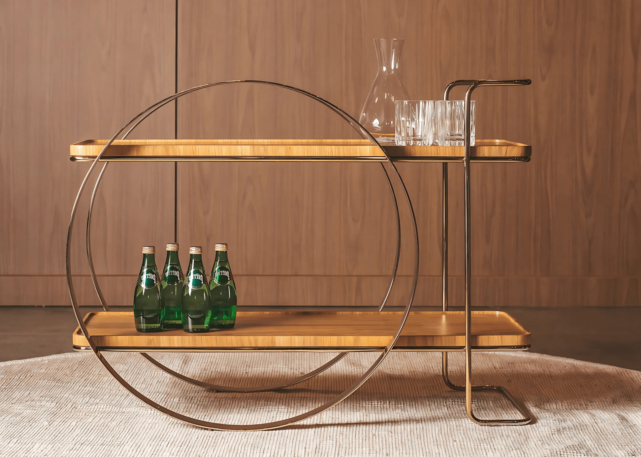 Carrinho Bar Carlota com estrutura dourada em sala sofisticada.