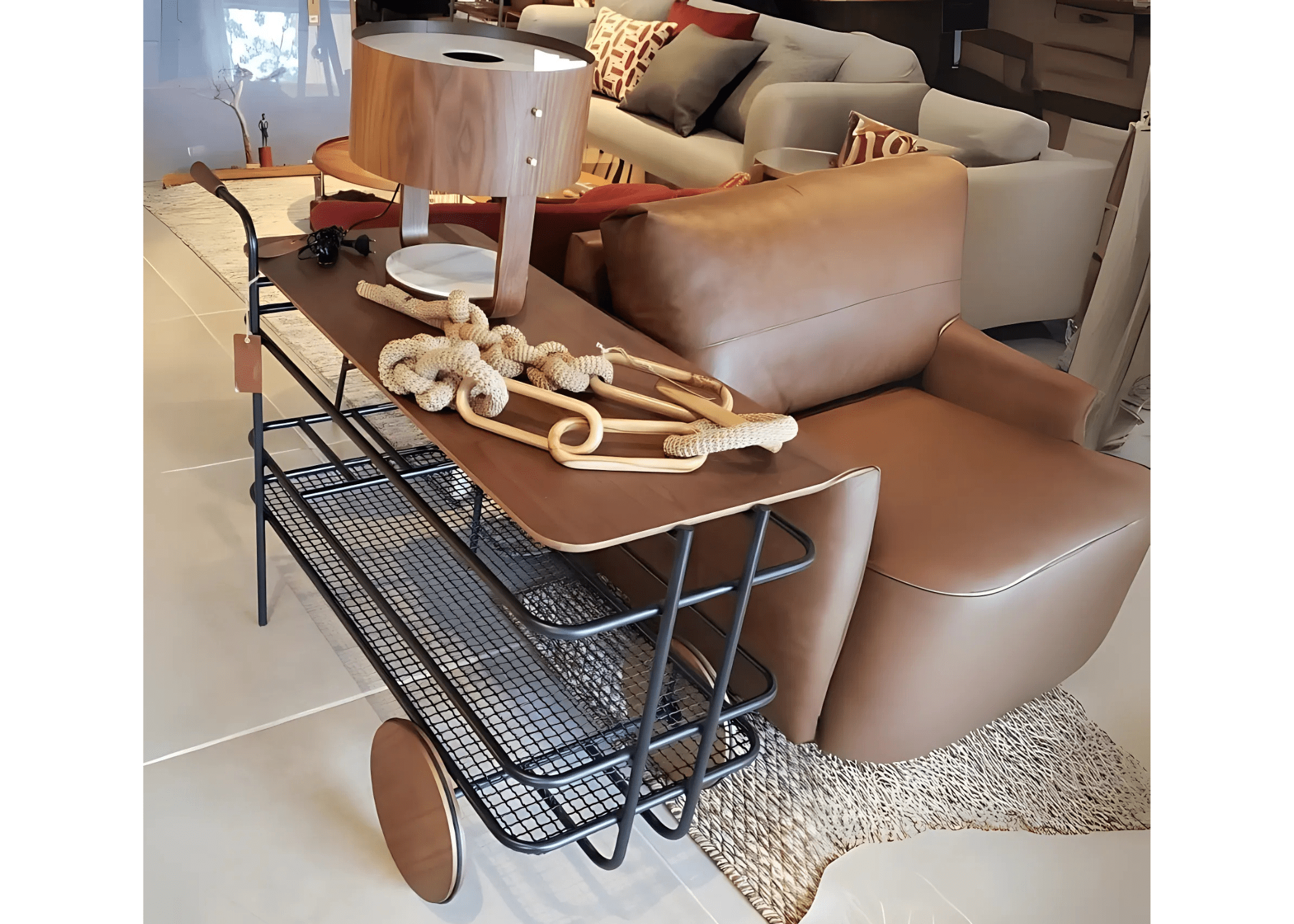 Eleve o design da sua casa com o Carrinho Bar Coquetelo.