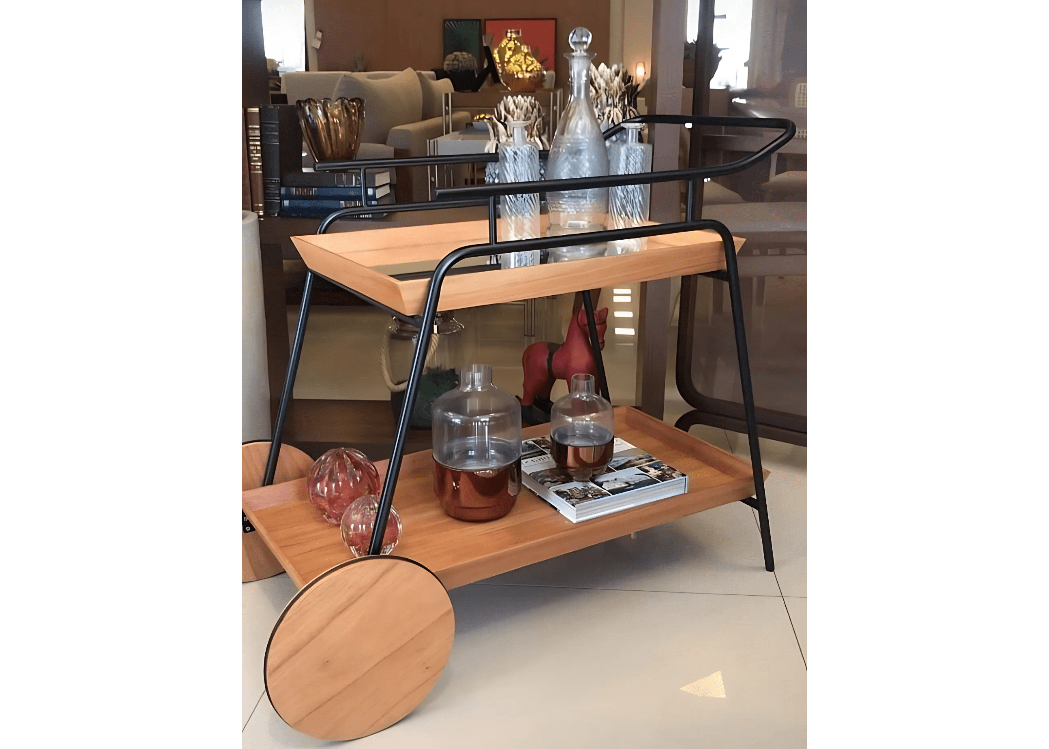 Elegância natural para sua sala com o Carrinho Bar Zuca.