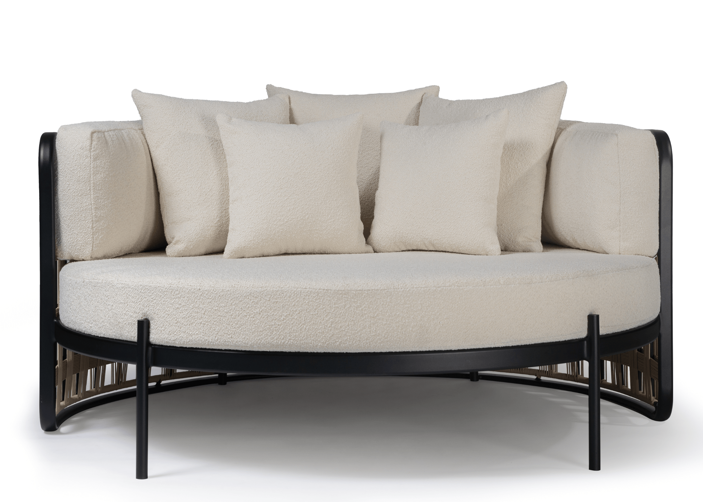 Chaise Oasis com estrutura em alumínio e almofadas bege.
