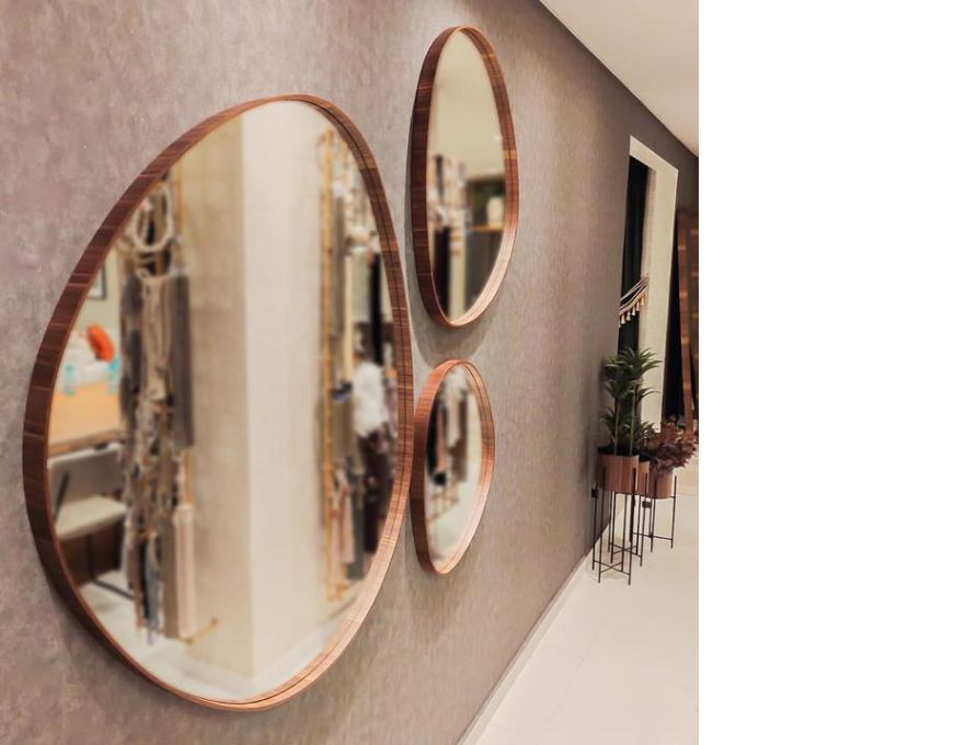 Espelho Luminar em ambiente moderno