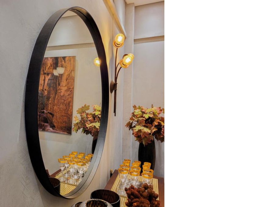 Espelho Zuma Redondo adicione um toque de modernidade à sua sala.