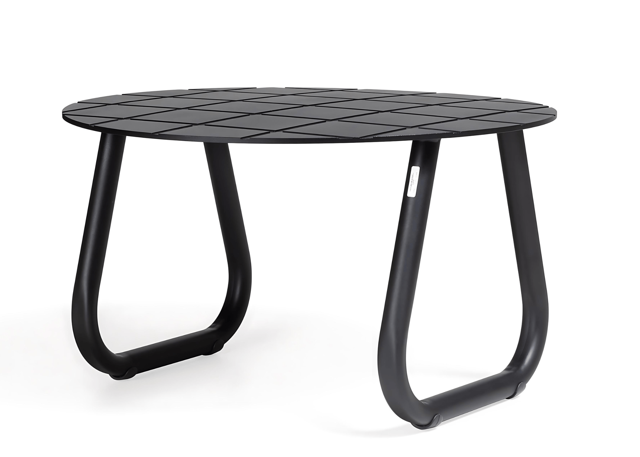 Ponto focal moderno: Mesa de Centro Horizonte em destaque.