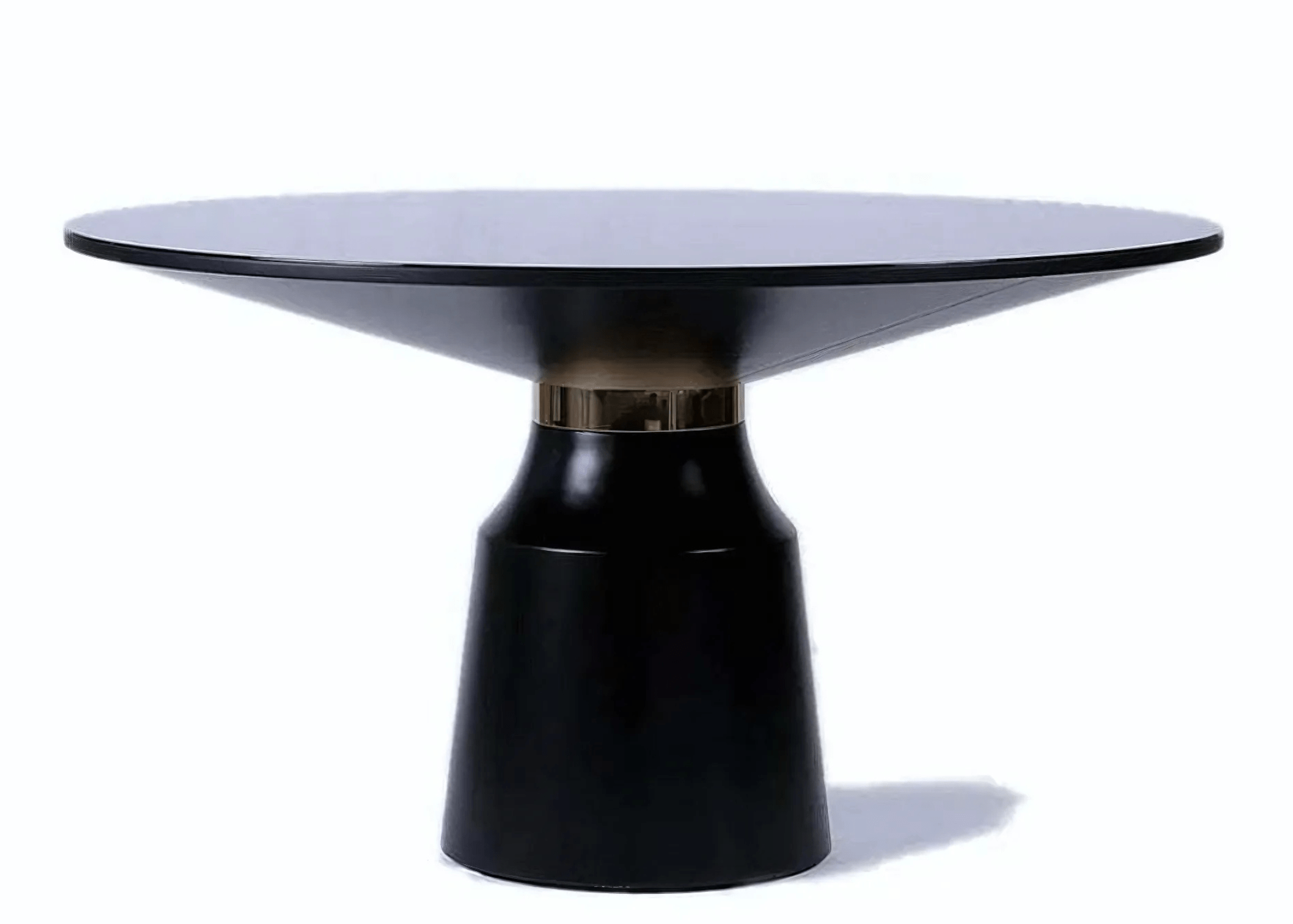 Mesa de jantar elegante com acabamento laqueado e estrutura robusta