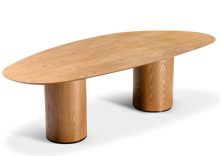 Mesa de Jantar Astrid combinação de beleza e funcionalidade
