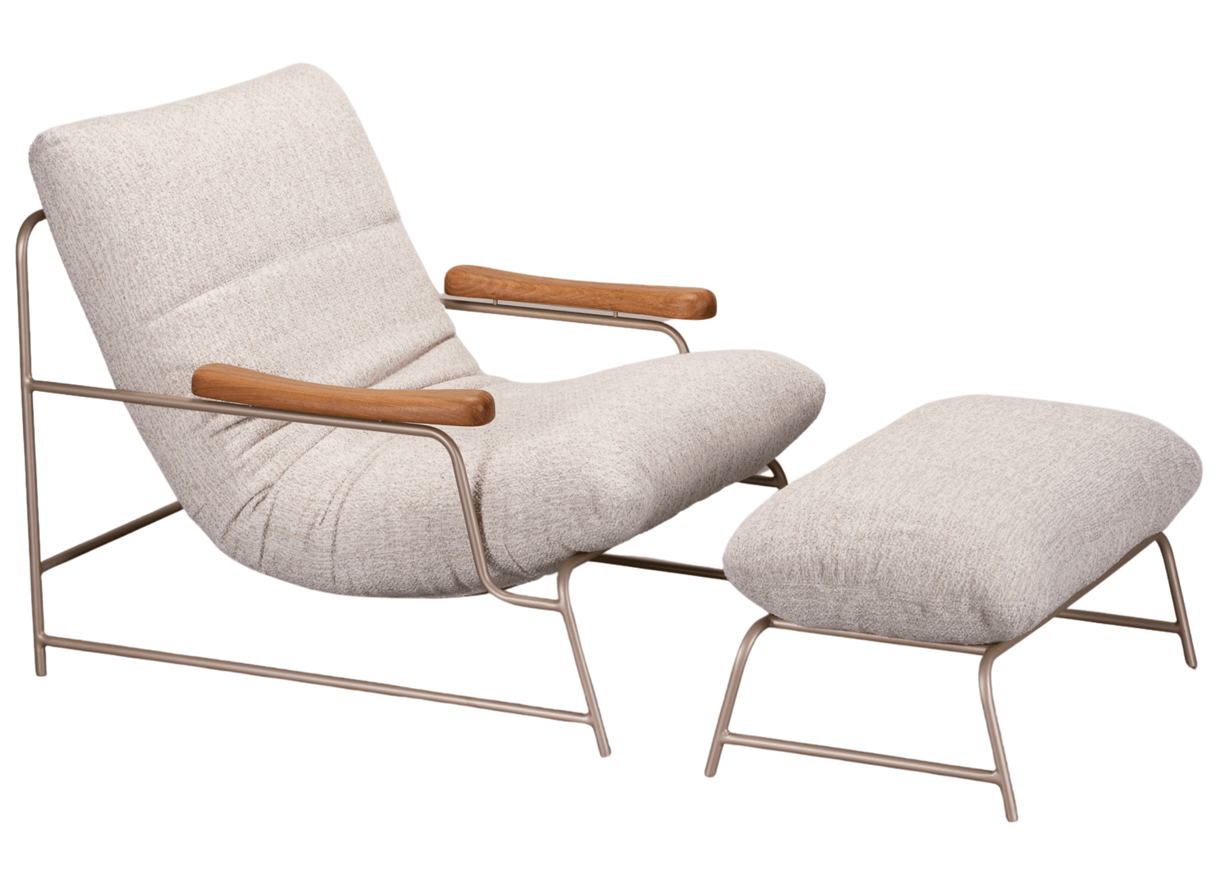 Poltrona Estelle com Puff em aço carbono, estofado claro e braços em madeira natural, design moderno e confortável.