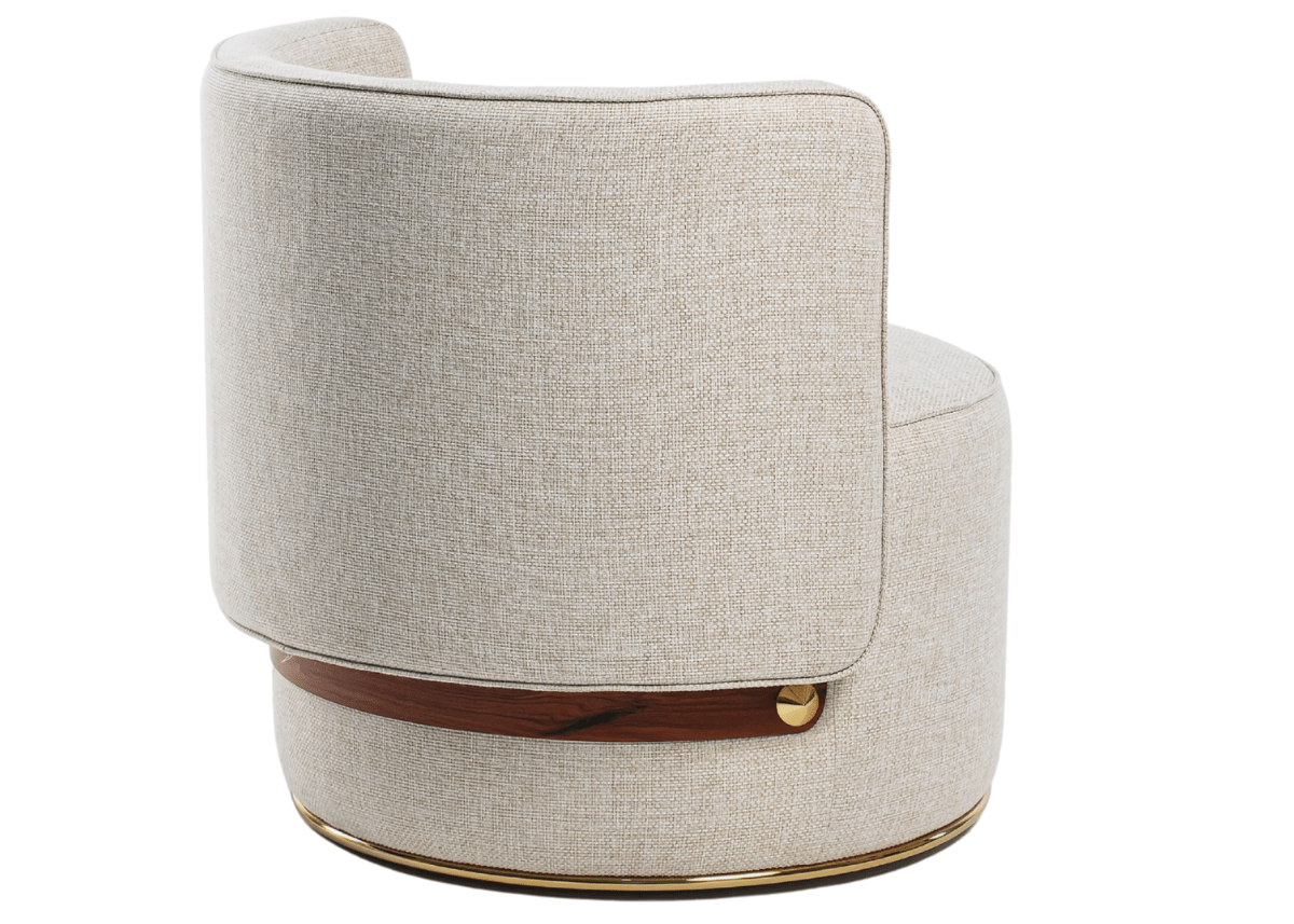 Base giratória metálica da Poltrona Evora para mais funcionalidade.