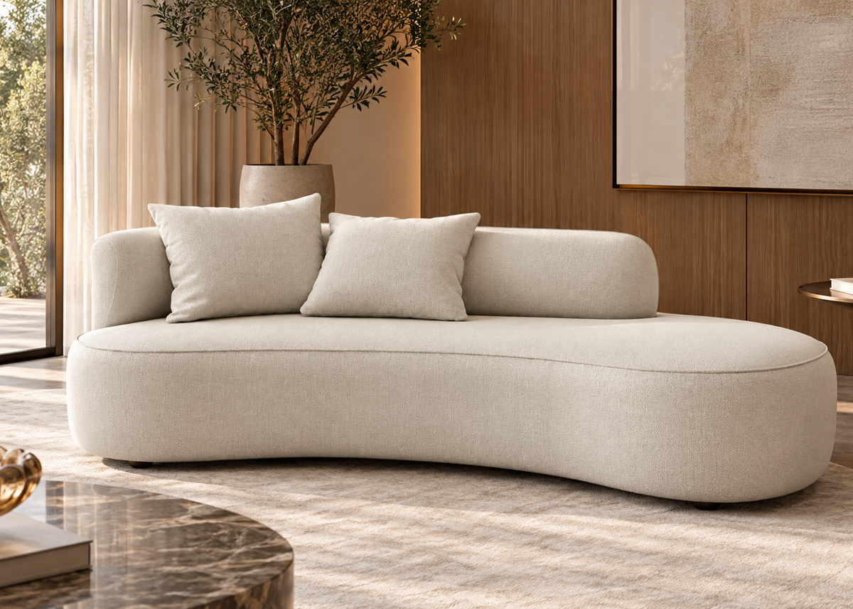 Sofá Heron com estrutura em madeira, assento e encosto em chapa multilaminada e espuma soft para maior conforto.