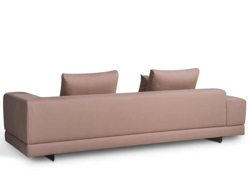 Estrutura resistente em aço carbono Sofá Isabele