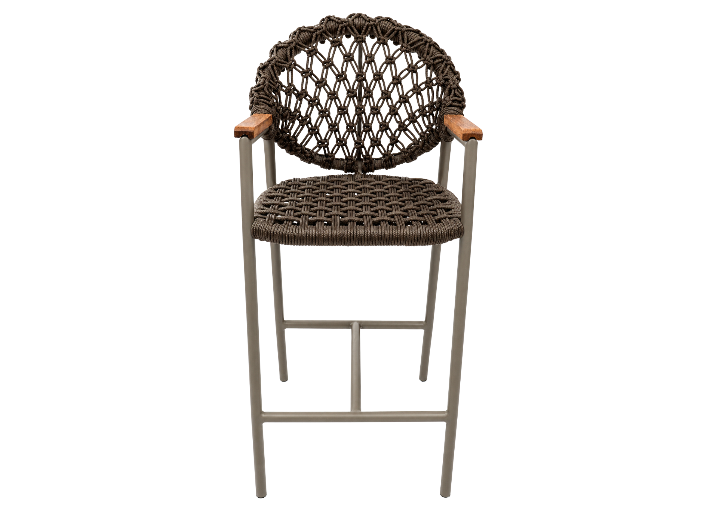 Banqueta para área externa Summer com assento e encosto em corda náutica e acabamento em cumaru, ideal para compor espaços externos sofisticados.