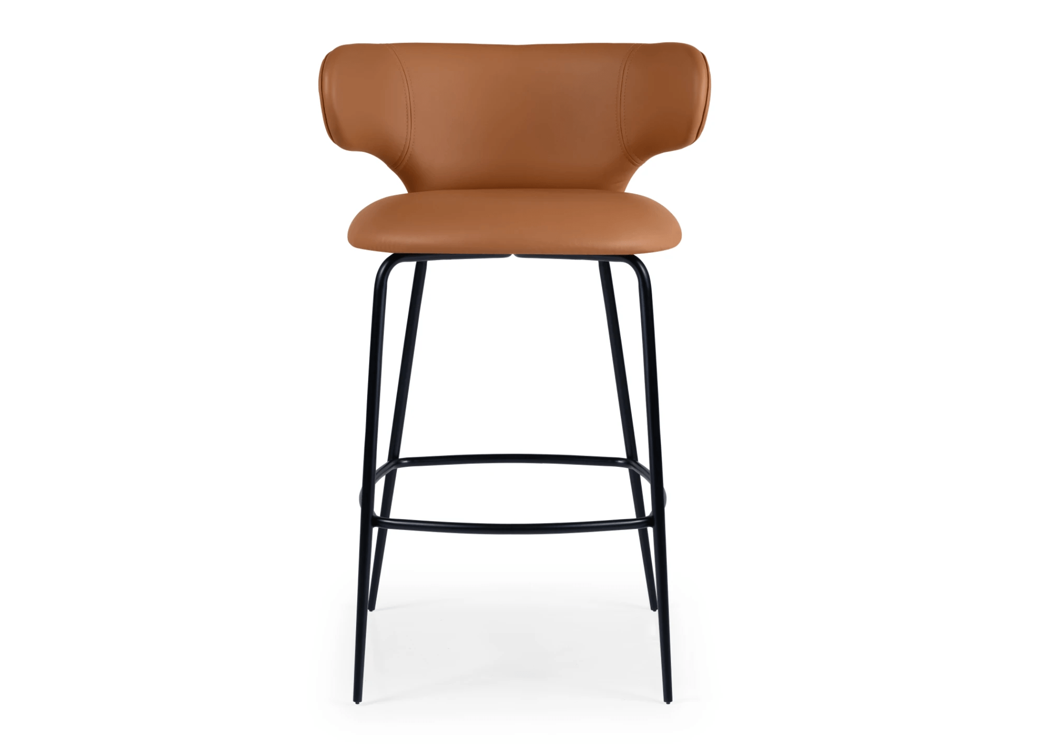 Banqueta Eleganza com revestimento em couríssimo marrom, unindo sofisticação e conforto em um design contemporâneo ideal para bancadas e espaços elegantes.