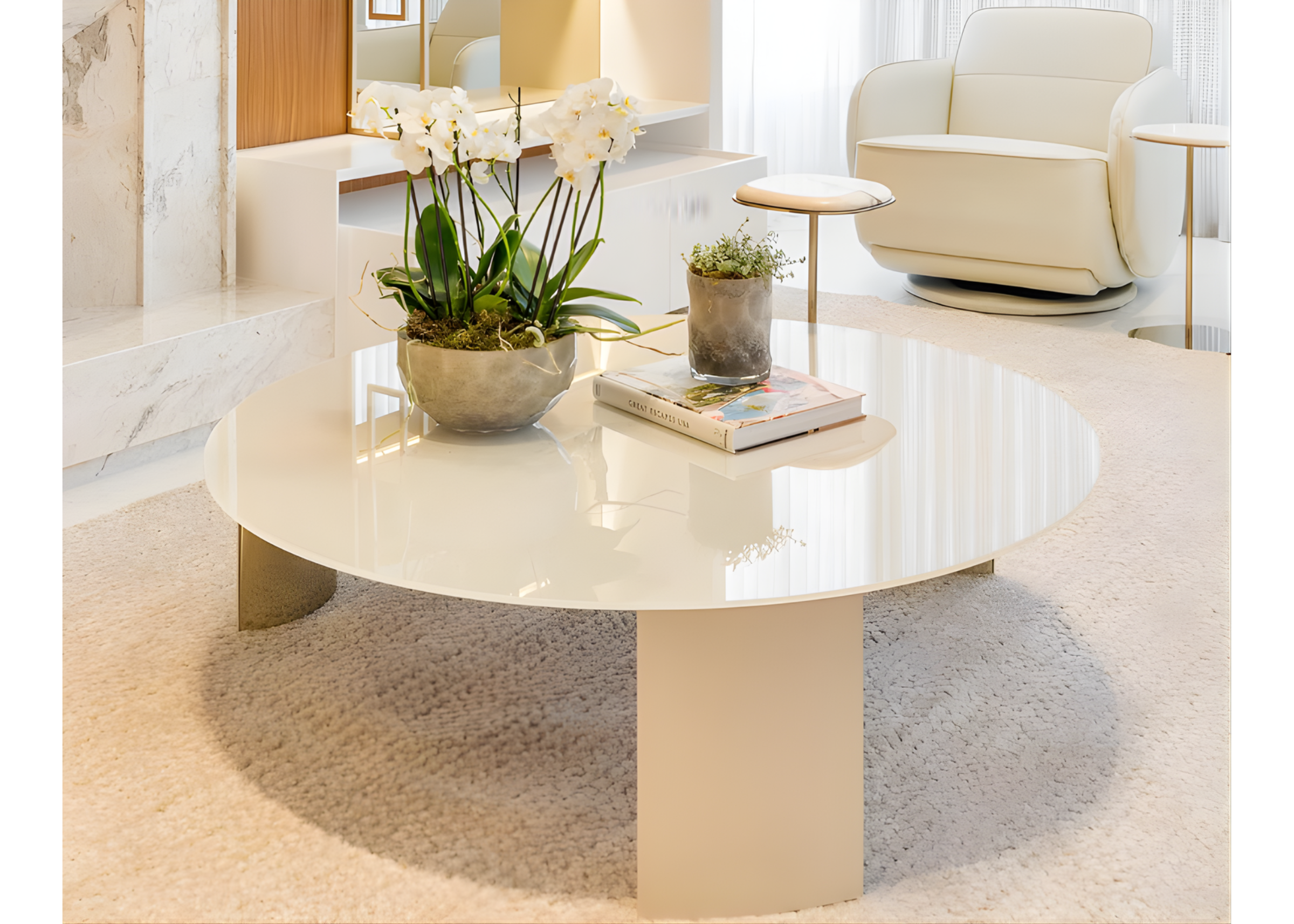 Mesa de centro Imperial laqueada branca com design elegante, perfeita para ambientes sofisticados.