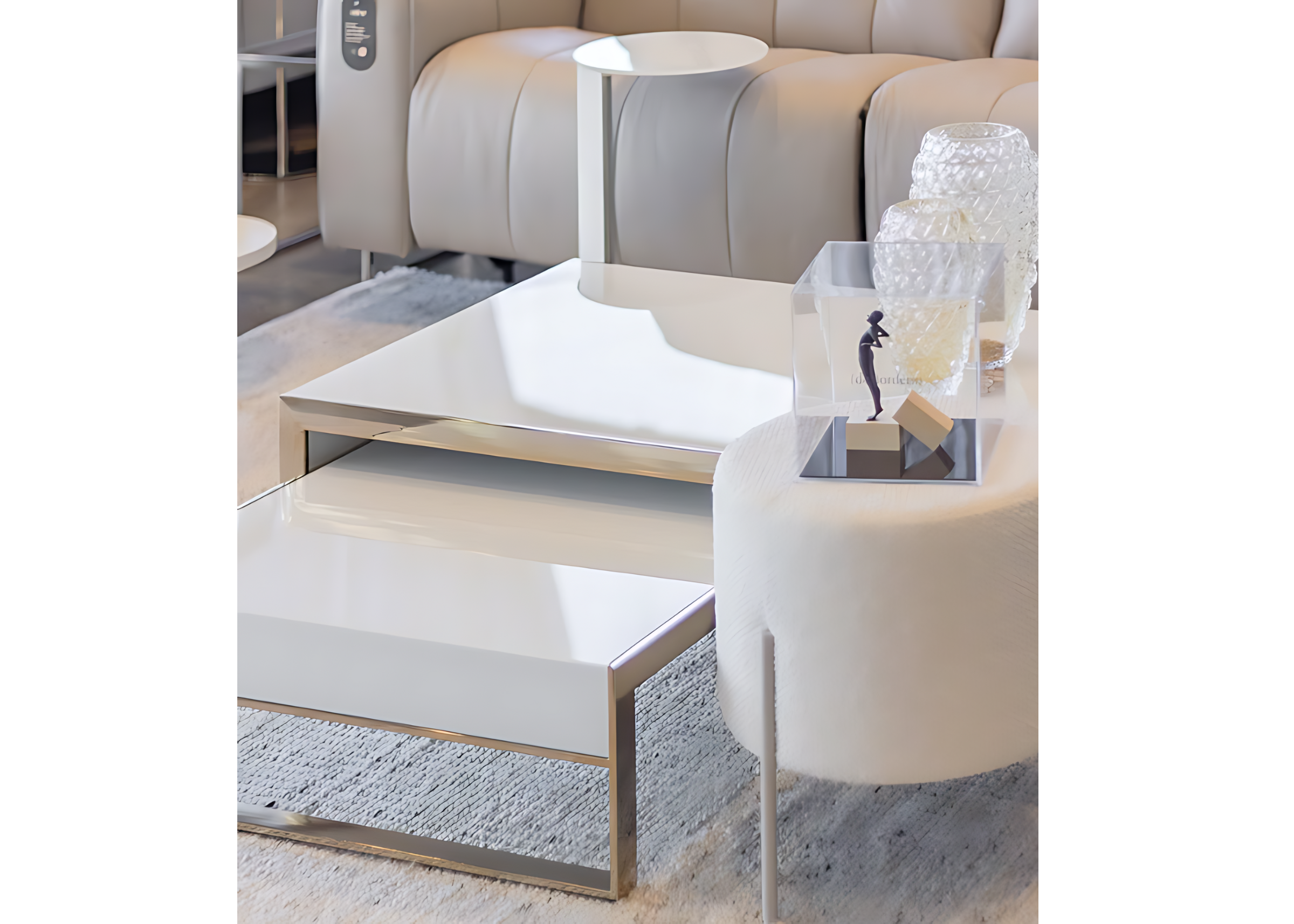 Mesa de centro Luna com detalhes refinados, perfeita para compor ambientes sofisticados com elegância e estilo.
