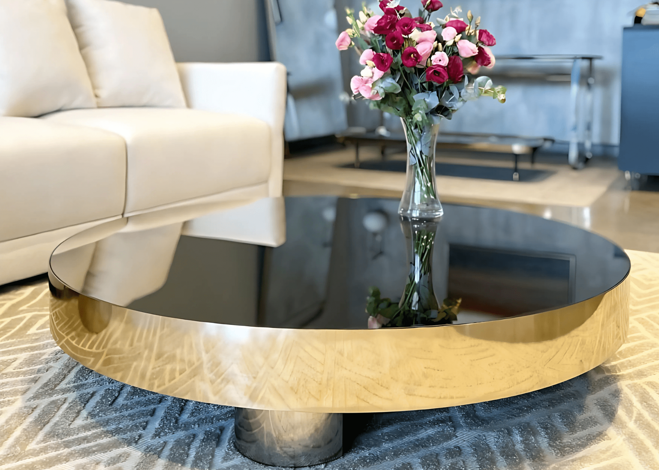 Sofisticação e acabamento luxuoso para ambientes exclusivos com a Mesa de centro Paris.