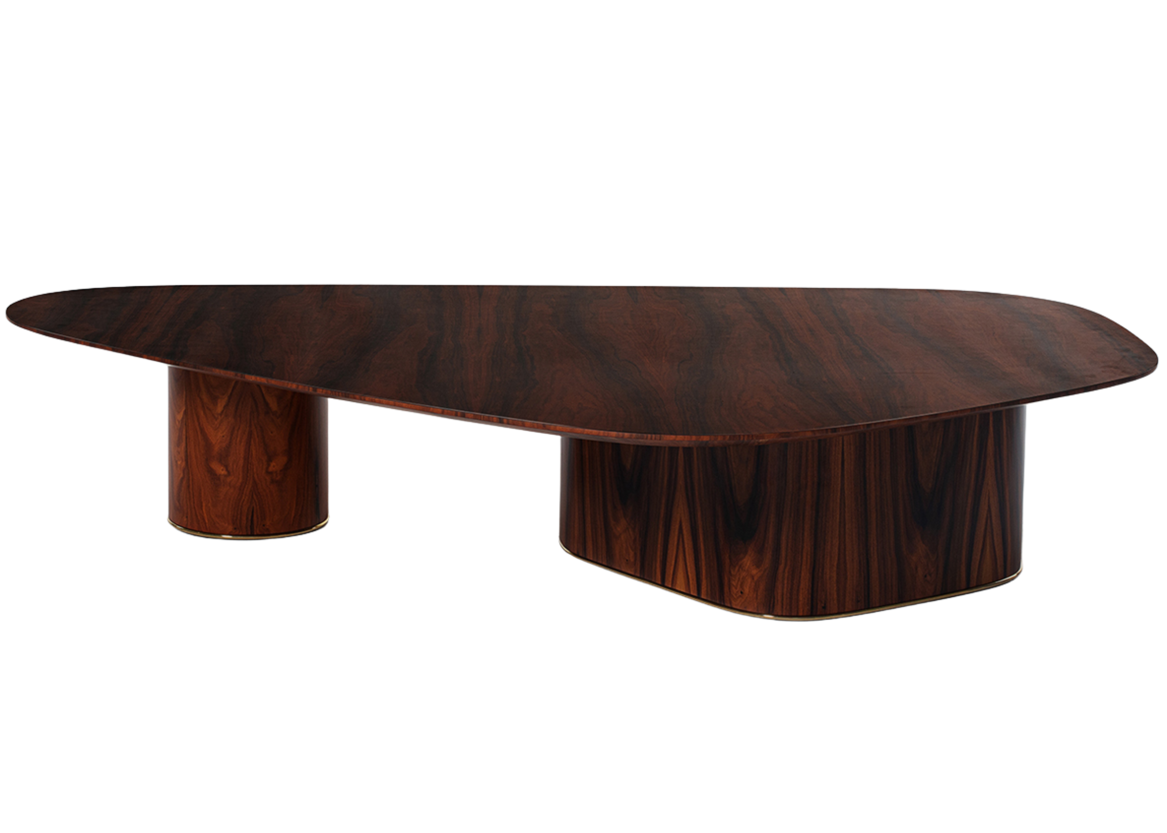 Mesa de centro com tampo orgânico em acabamento madeira Pau-Ferro. Design sofisticado e natural, ideal para ambientes contemporâneos, apresentada sobre fundo neutro.
