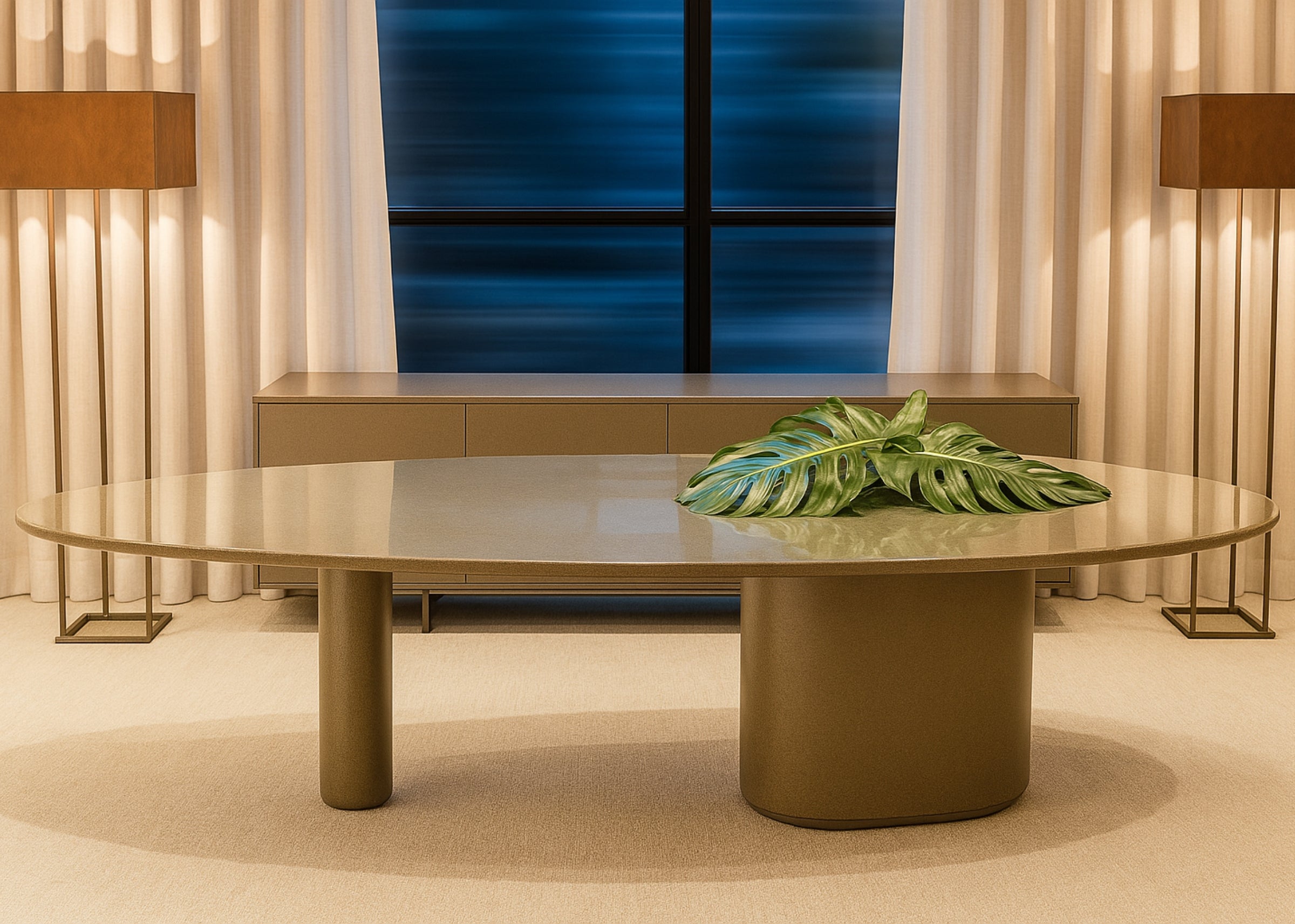 Mesa de Jantar Orgânica Royal com tampo laqueado e base em laca, ideal para 10 lugares. Design fluido e elegante.