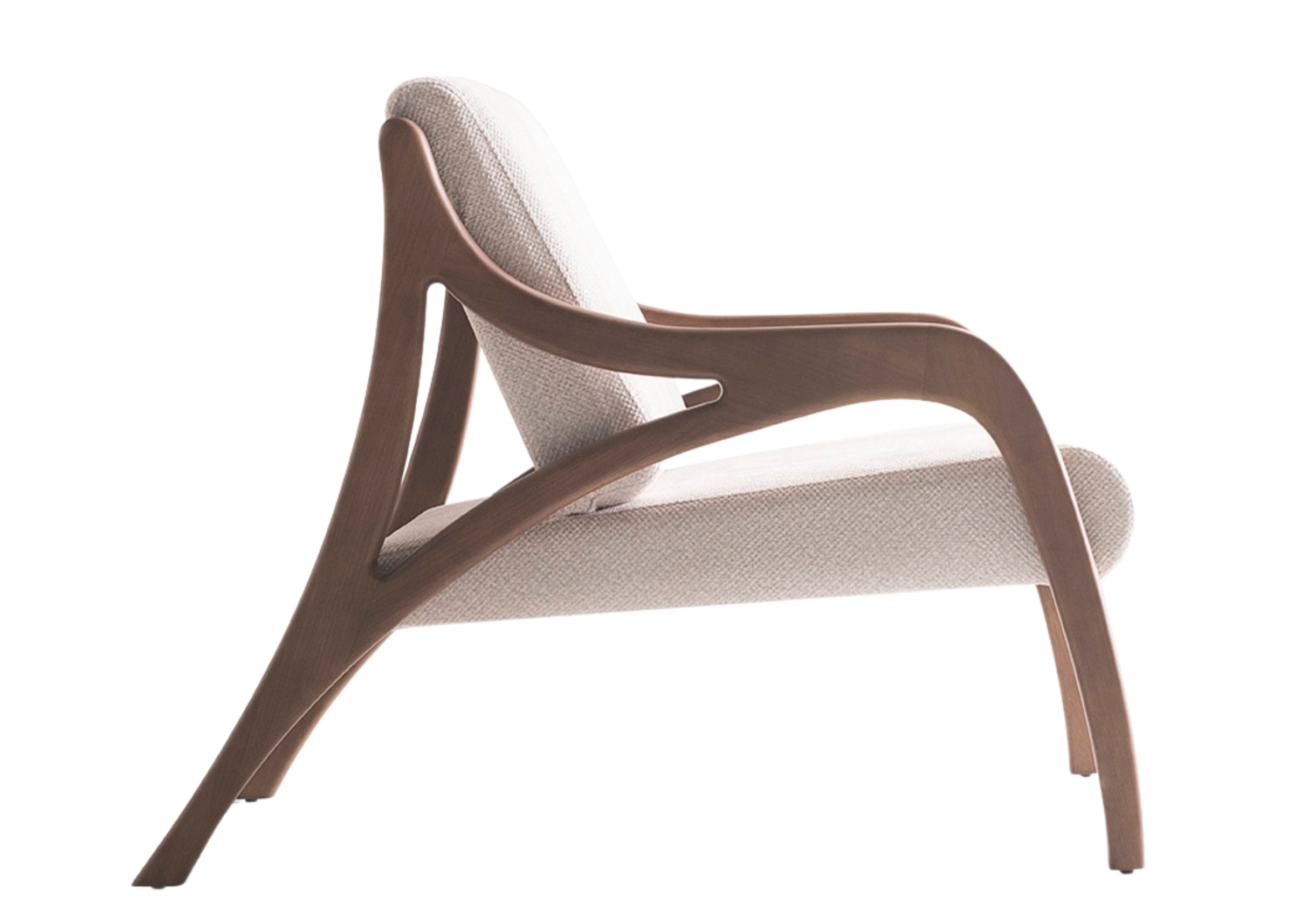 Poltrona Serena em vista lateral com design contemporâneo e sofisticado, ideal para compor ambientes elegantes e acolhedores.