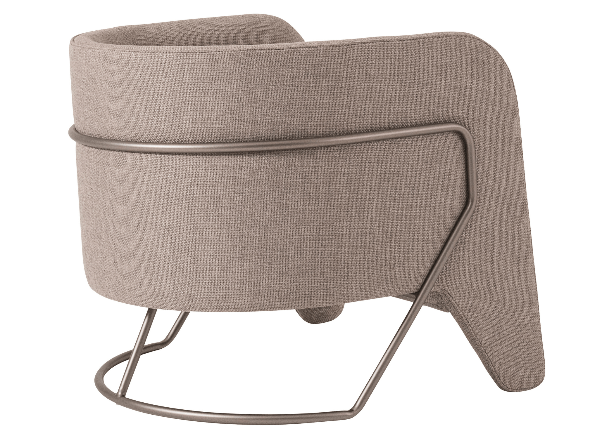 Luxo em cada curva: Poltrona Donna, um convite para momentos de puro conforto.