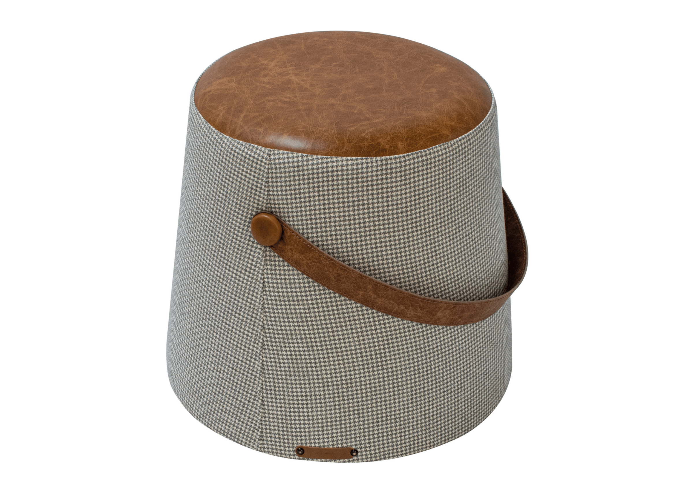 Puff Bald em linho cinza com detalhe em recouro, design moderno e minimalista, ambientado em sala de estar contemporânea com tons neutros.