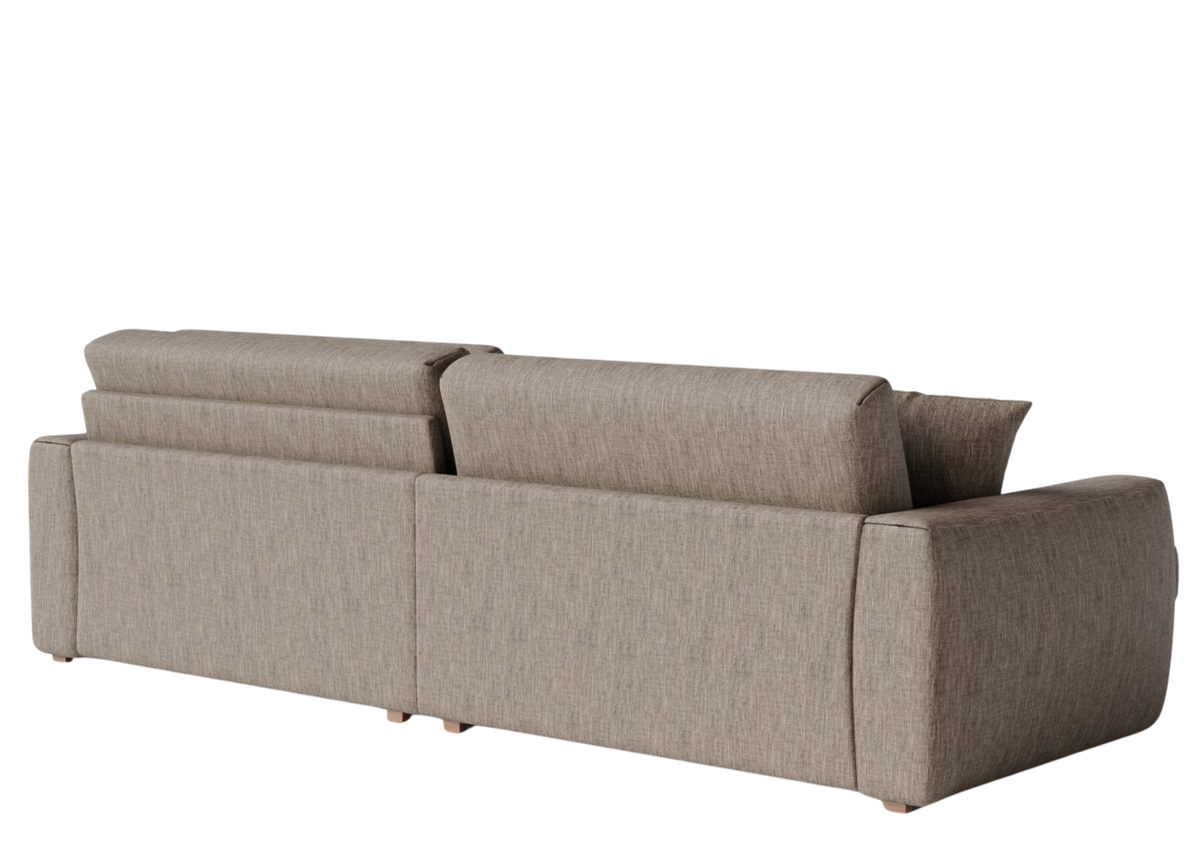 Sofá Aurum com detalhe nas costas em tecido linho, apresentando acabamento elegante e design sofisticado, ideal para ambientes modernos e refinados.