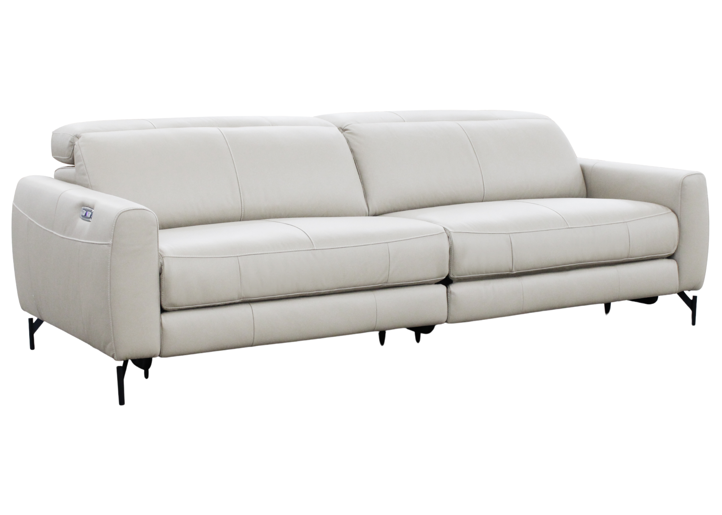 Sofá automatizado em couro branco com design contemporâneo, vista frontal sobre fundo neutro. Peça elegante para salas de estar modernas.