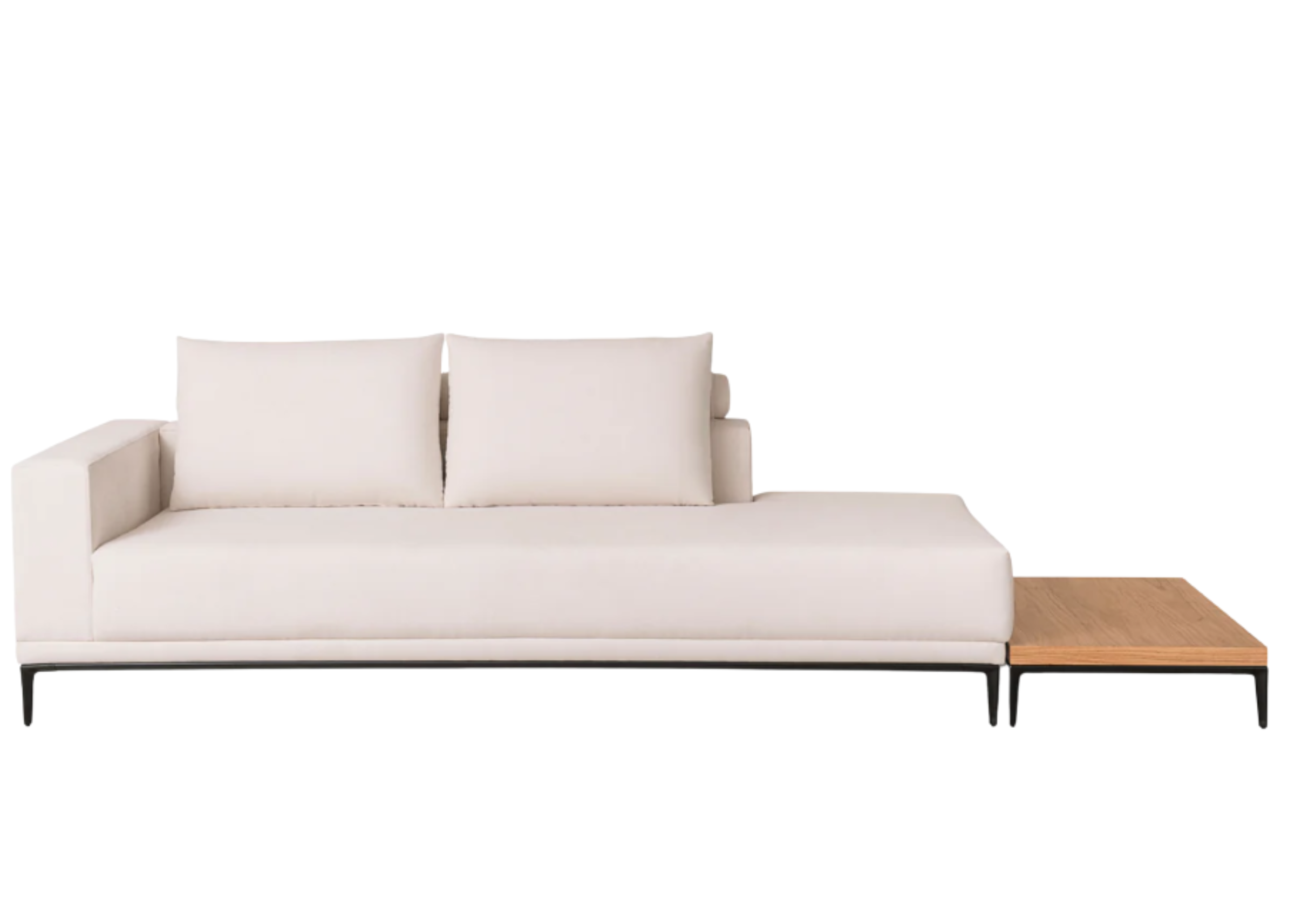 Sofá Beatriz com revestimento off white e detalhes em mesa de madeira integrada, apresentando design elegante e sofisticado, ideal para compor ambientes modernos e acolhedores.