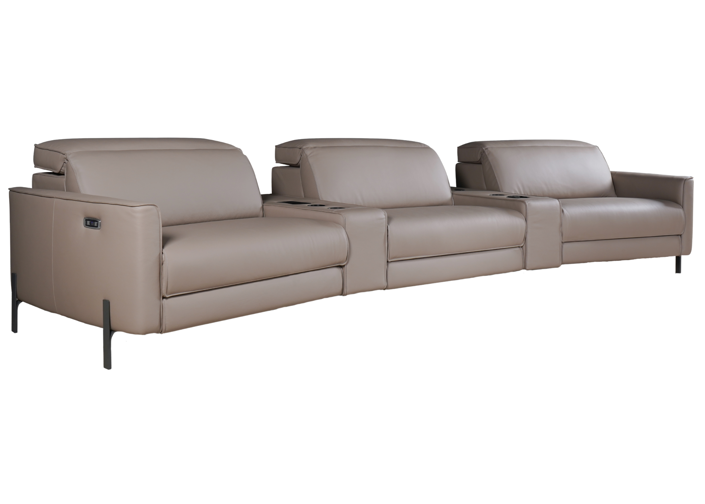 Sofá modelo Romano, 2 lugares com sistema automatizado, revestido em couro natural, ideal para salas de estar modernas.