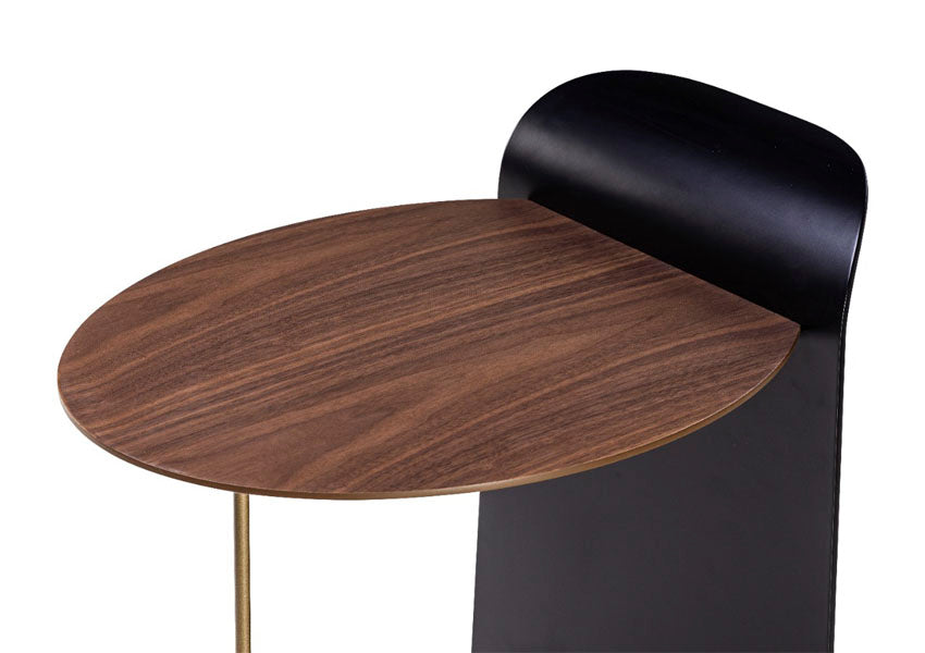 Mesa Lateral Aurea elegância em cada detalhe.