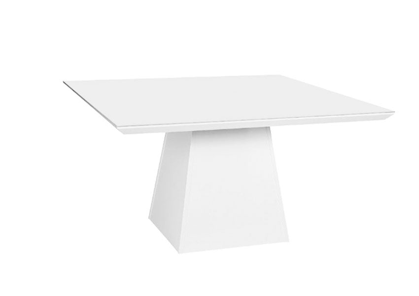 Vista lateral da mesa de jantar Quadrada Primme, mostrando a harmonia entre a simplicidade do design e a sofisticação do acabamento em vidro marmorizado.