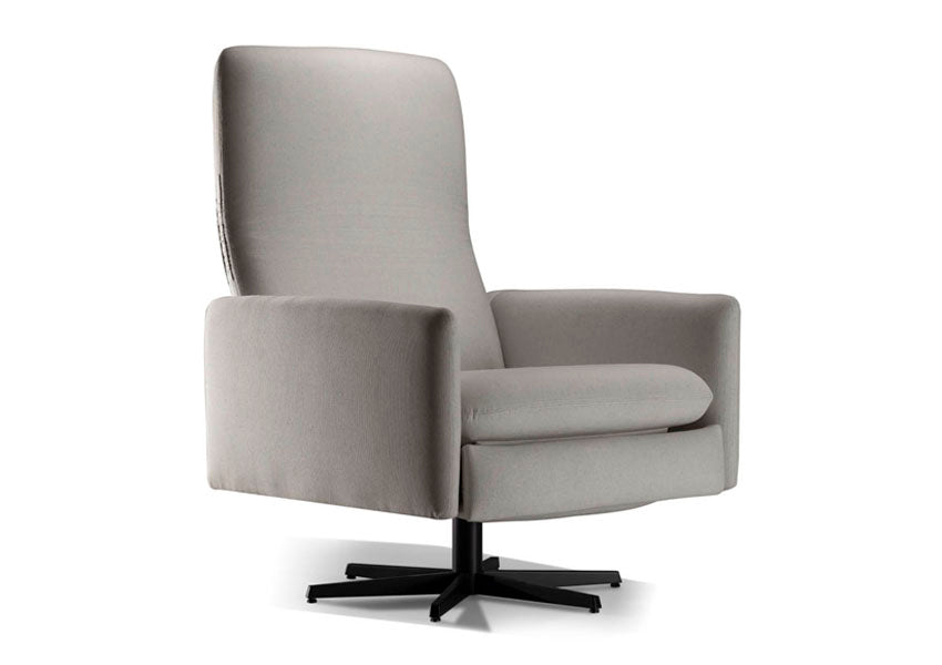 Apoio de pernas ergonômico para máximo conforto.