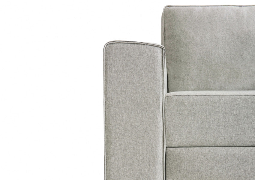 Dia ou noite, o Sofá Cama Simba oferece o melhor em conforto e praticidade.