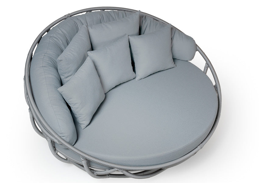 Design ergonômico: Chaise Cloud para máximo conforto.