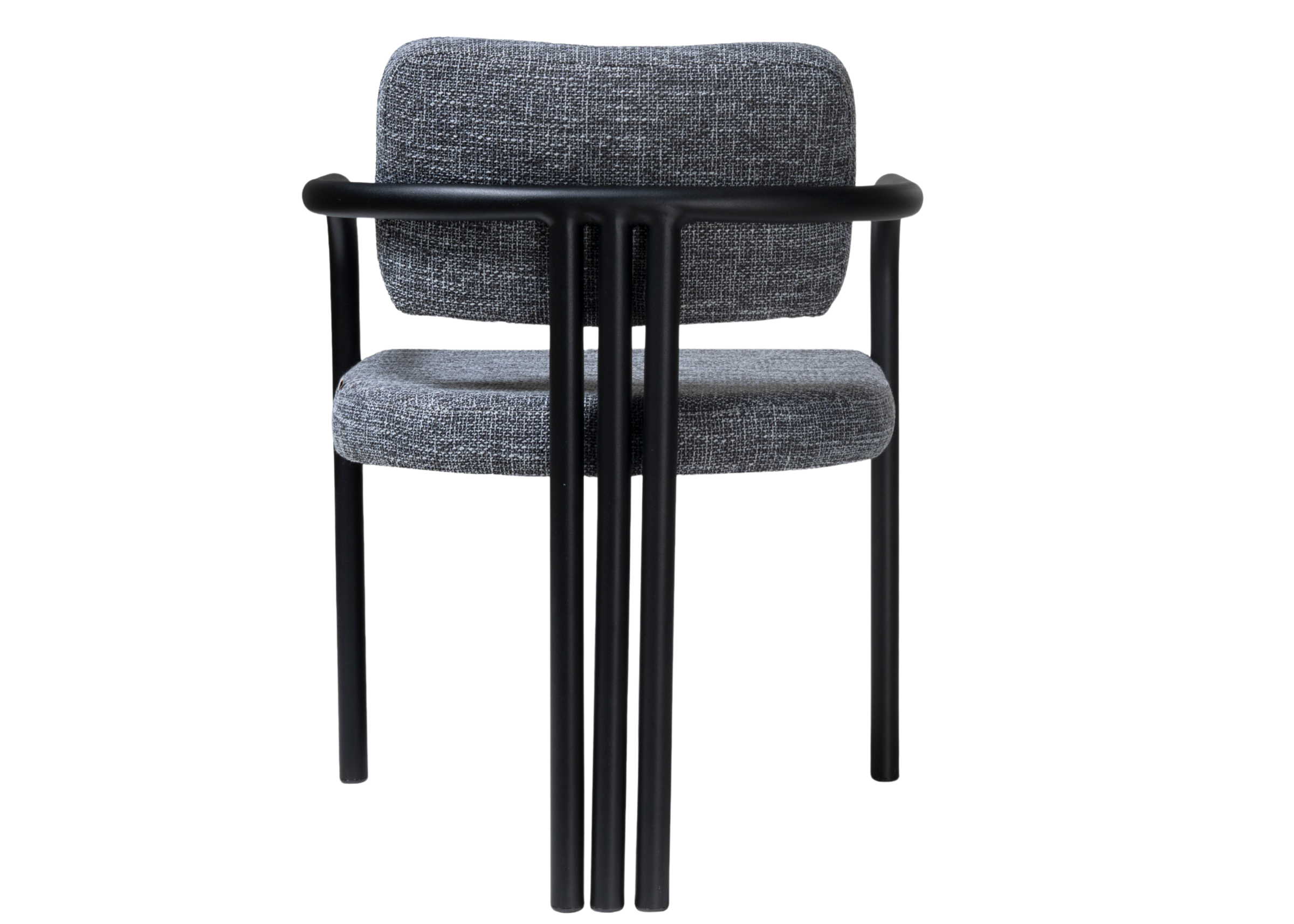 Cadeira Lina com design minimalista, braços envolventes, estofamento premium e estrutura contemporânea em alumínio pintado.