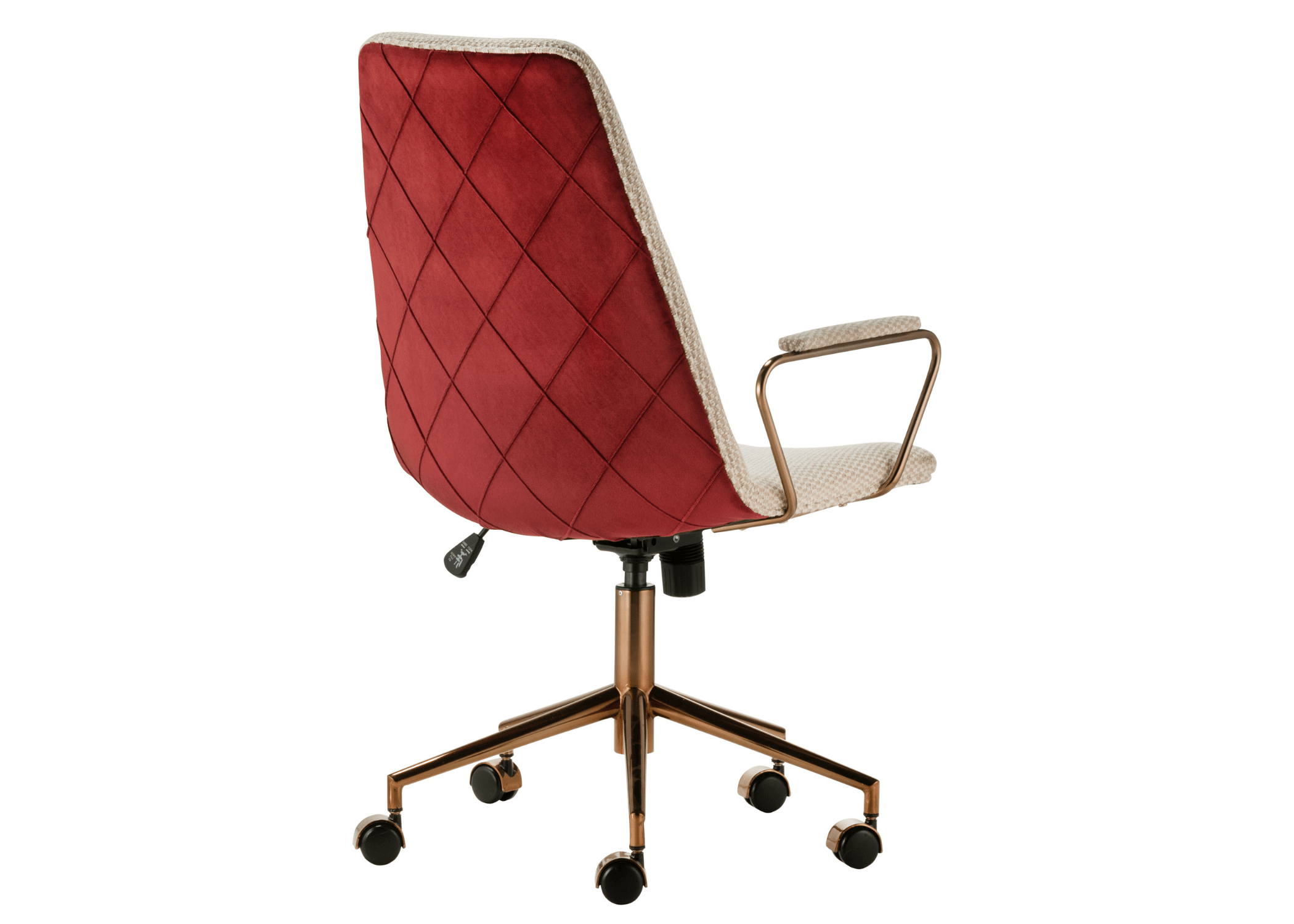 Design sofisticado da cadeira de escritório Wendy Alta, perfeita para adicionar estilo ao ambiente de trabalho.