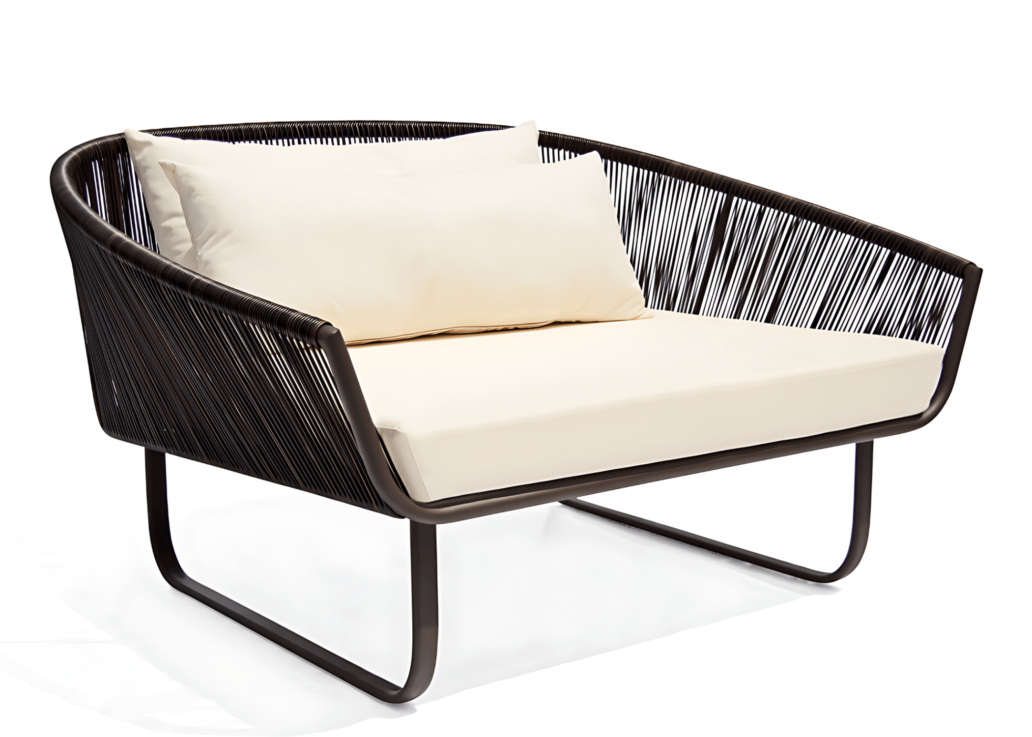 Chaise Line: Design contemporâneo e durabilidade em um só lugar.