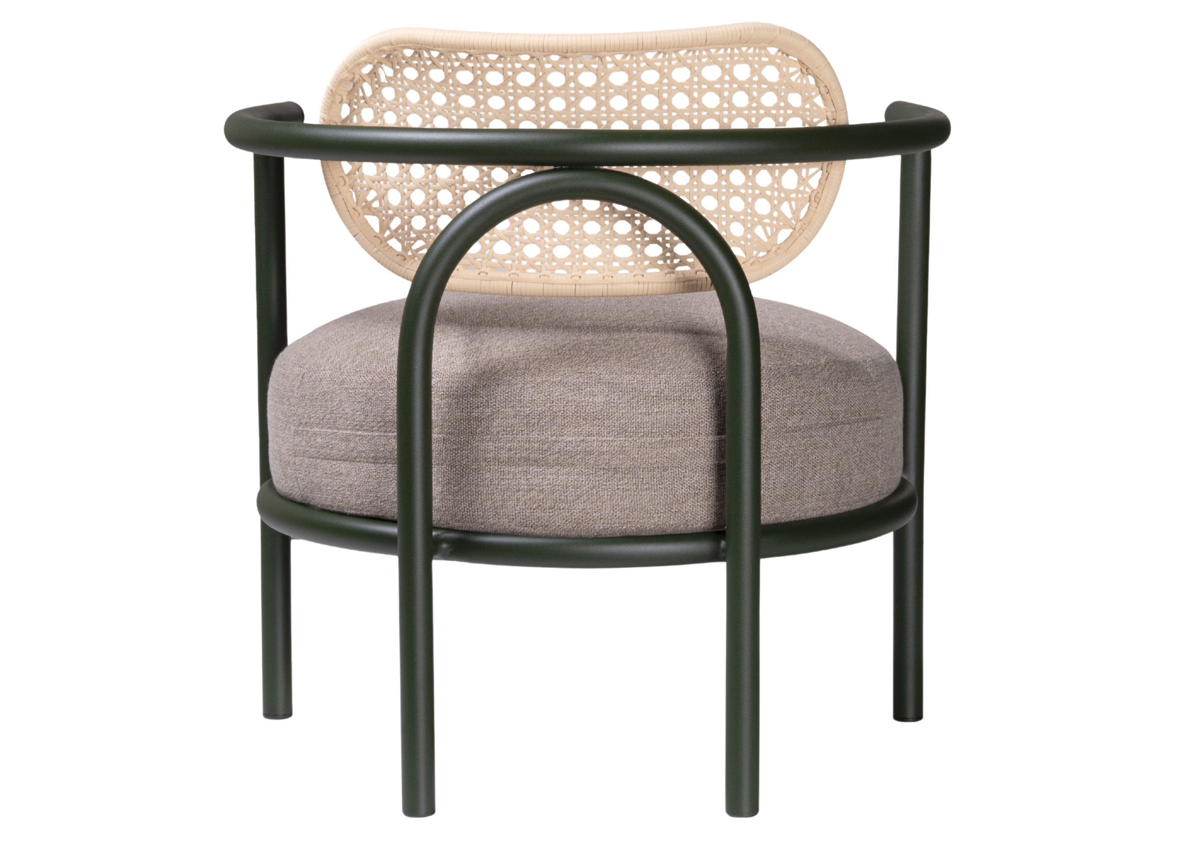 Poltrona Hard com design contemporâneo, encosto em palhinha artesanal, estrutura leve em alumínio e estofamento confortável.