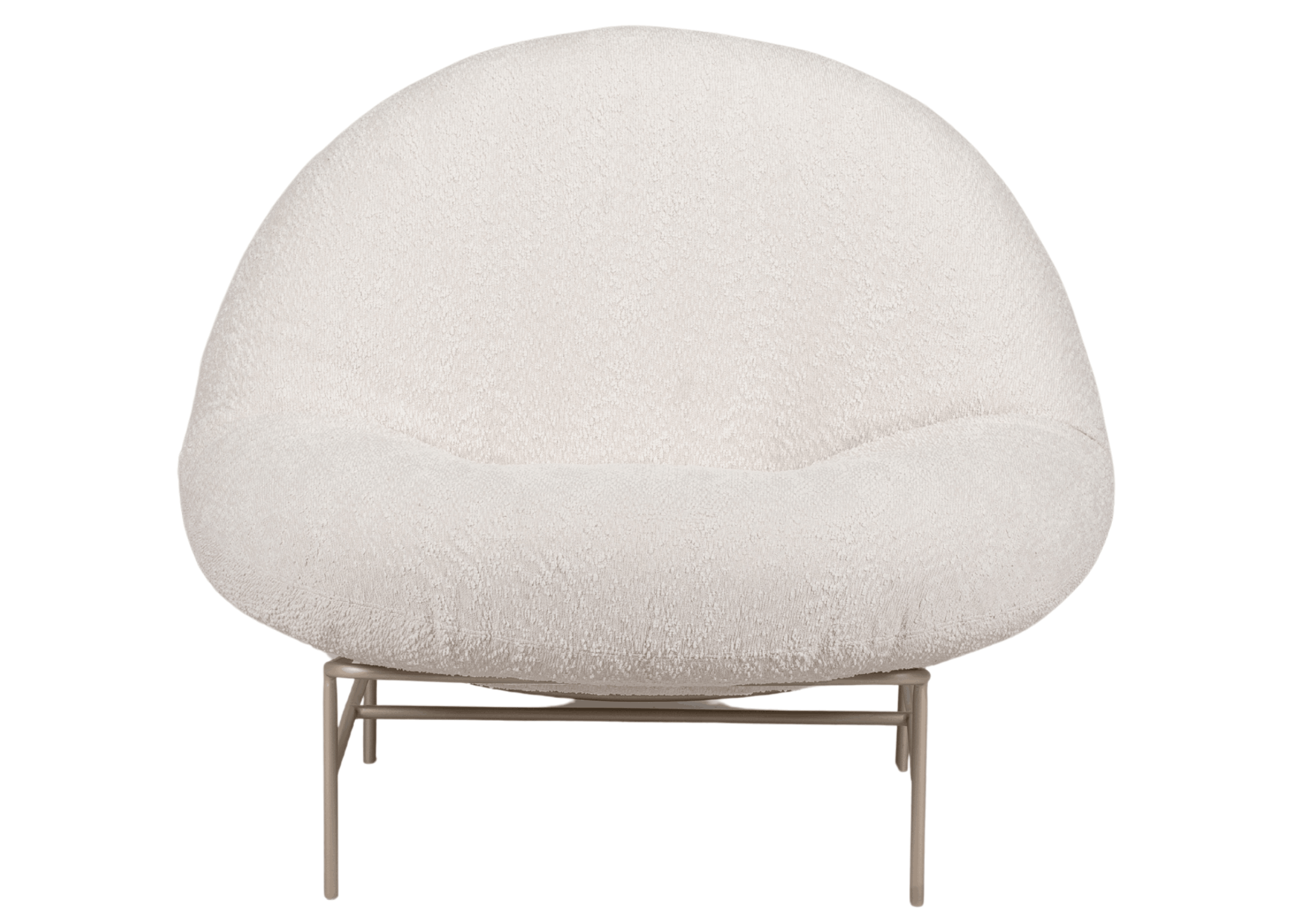 Poltrona Peter vista frontal destacando assento amplo, encosto envolvente e estrutura metálica em aço carbono.