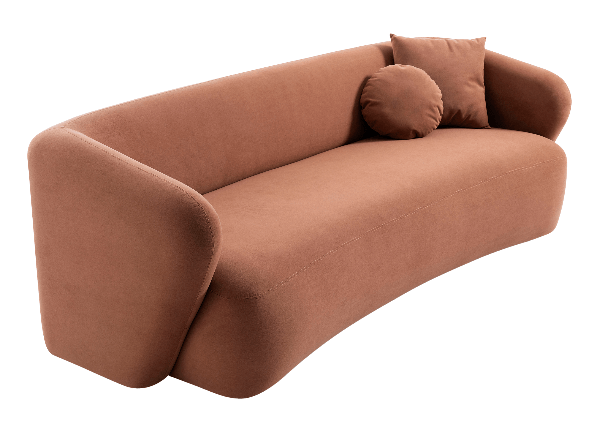 Sofá modelo Tresor com design curvo, revestido em veludo terracota. Peça luxuosa e contemporânea, ideal para salas de estar sofisticadas, apresentada sobre fundo neutro.

