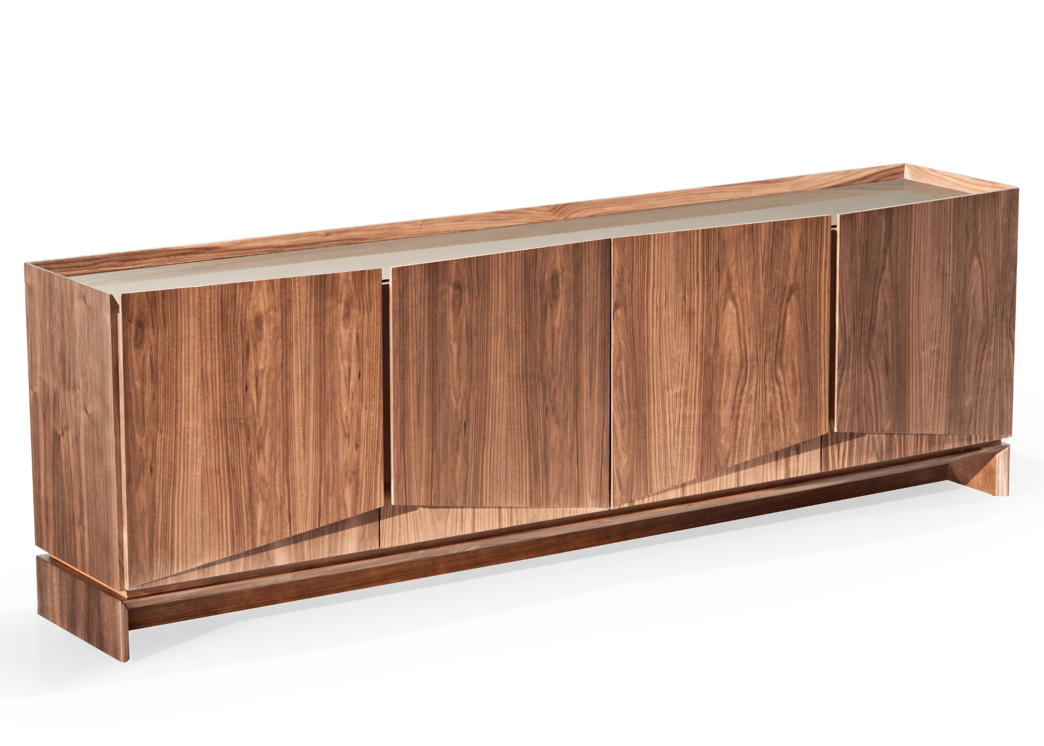 Detalhe do tampo em lâmina de madeira com vidro laqueado do Buffet Charlie, destacando seu design contemporâneo.