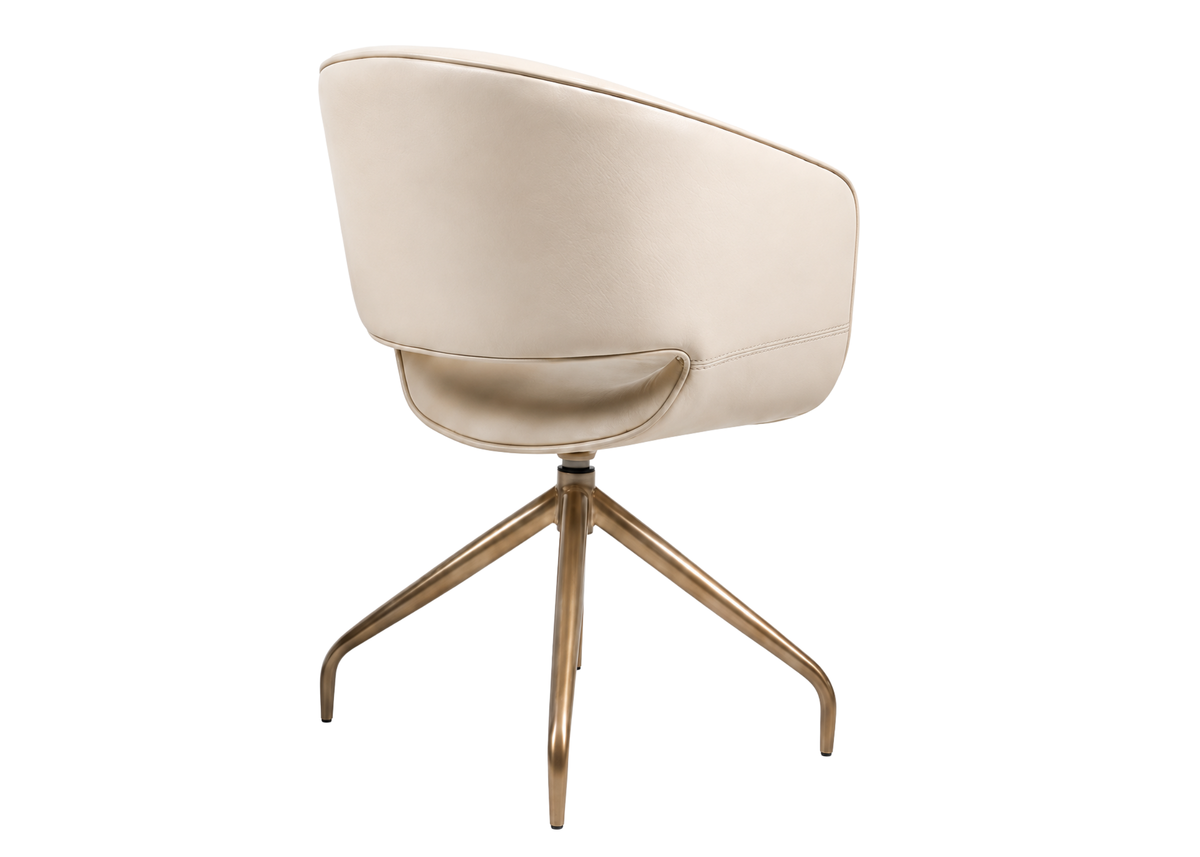 Cadeira Alure com detalhes elegantes na parte traseira, destacando o design sofisticado e o acabamento refinado que valorizam a decoração de ambientes modernos.