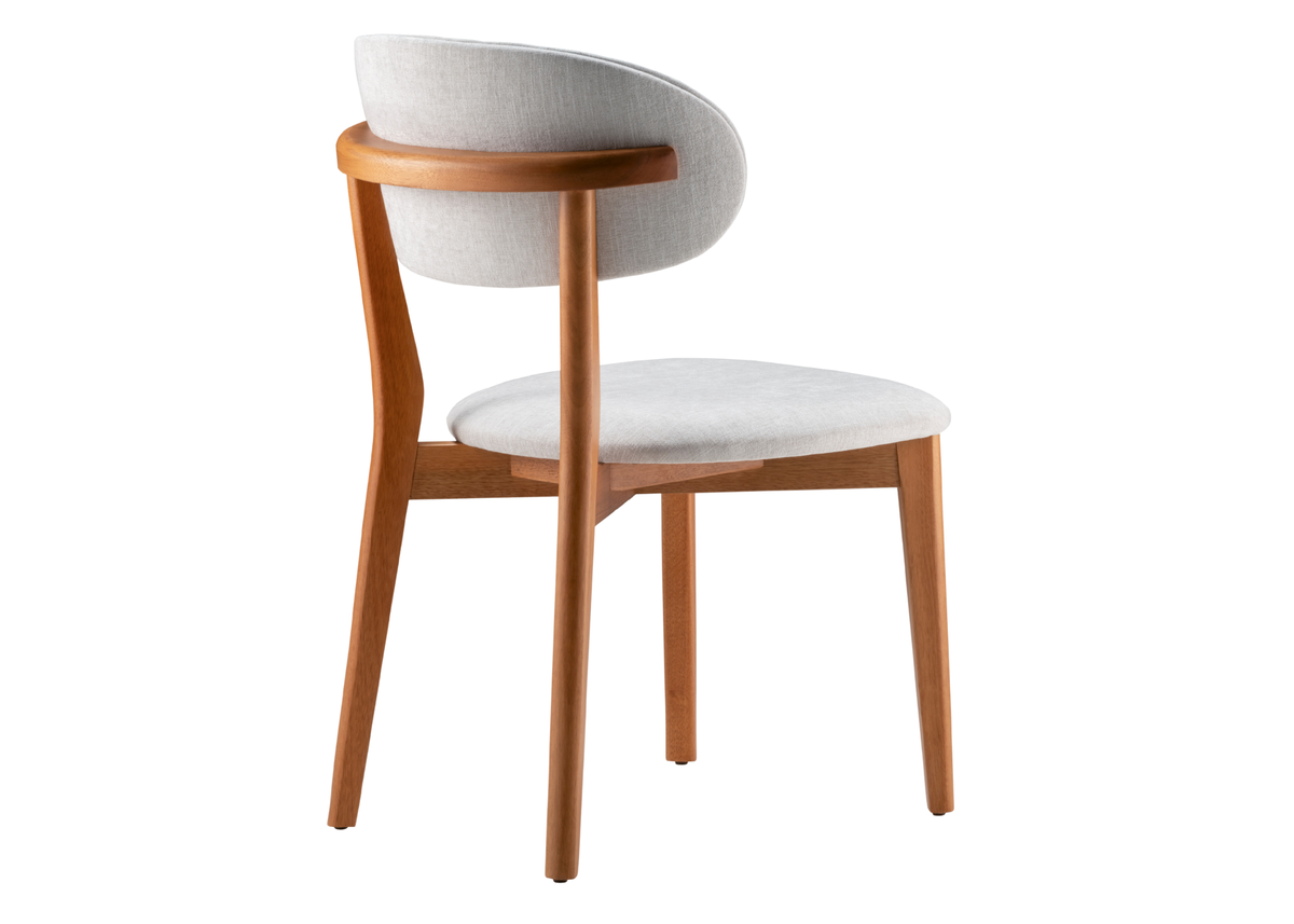 Cadeira Arizona com detalhe nas costas, proporcionando conforto e apresentando design lindíssimo e sofisticado, ideal para compor ambientes modernos e refinados.