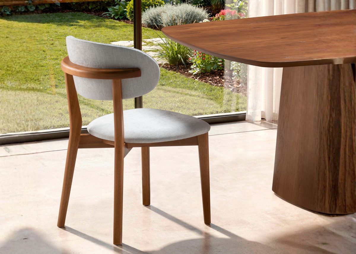 Cadeira Arizona com detalhes que impressionam, proporcionando conforto e apresentando design elegante e sofisticado, ideal para compor ambientes modernos e refinados.