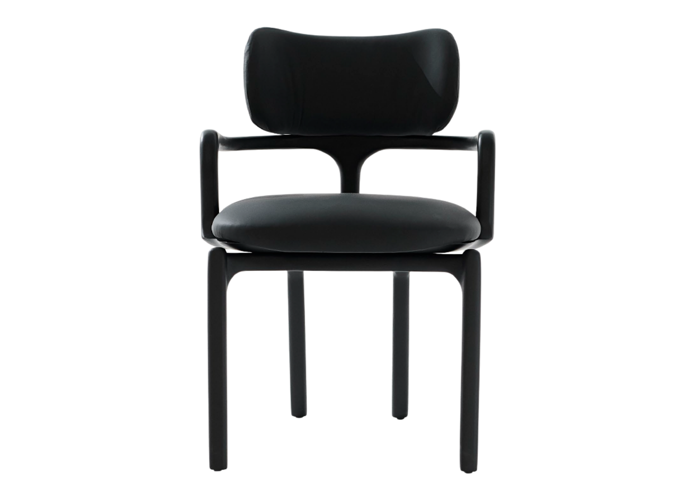 Cadeira Arko com acabamento diferenciado em madeira tingida, oferecendo conforto, elegância e design contemporâneo para ambientes sofisticados.