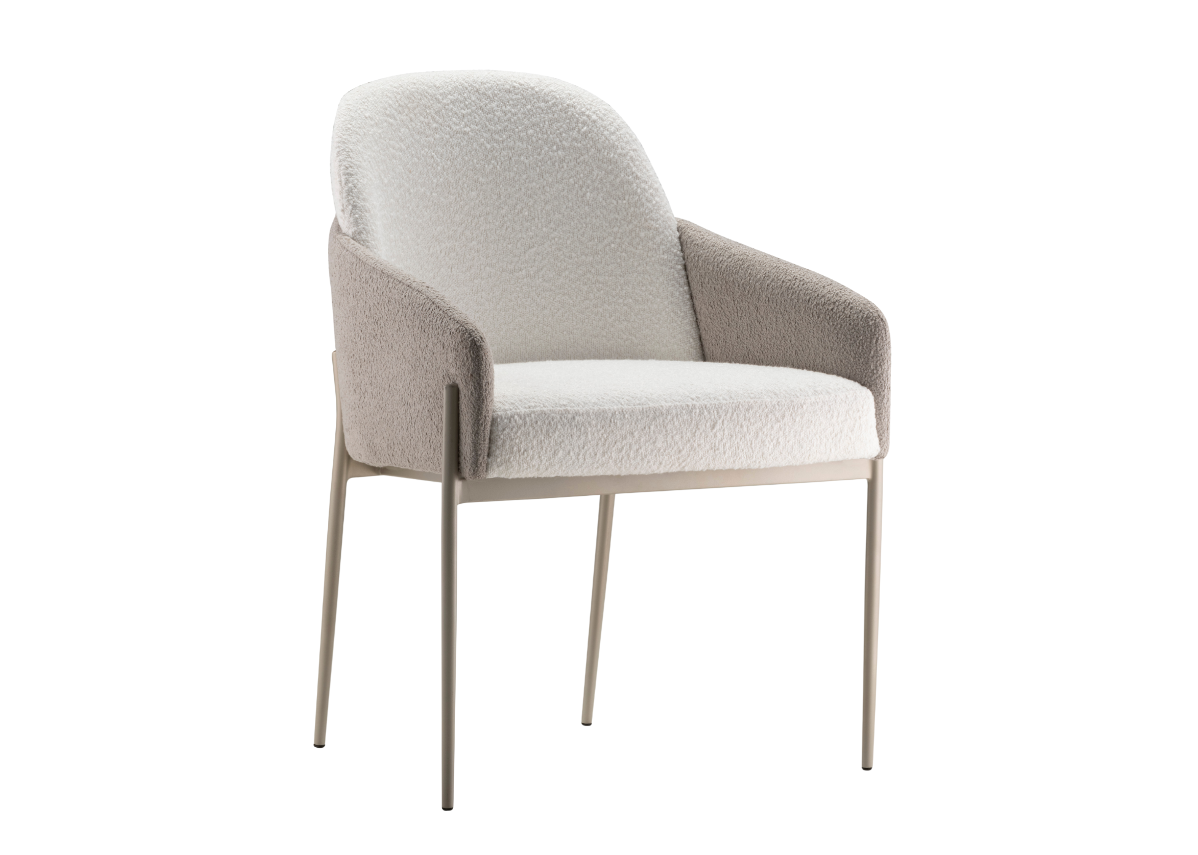 Cadeira Camelia para sala de jantar, estofada em tecido bouclê com braços. Móvel elegante e confortável para composições sofisticadas.
