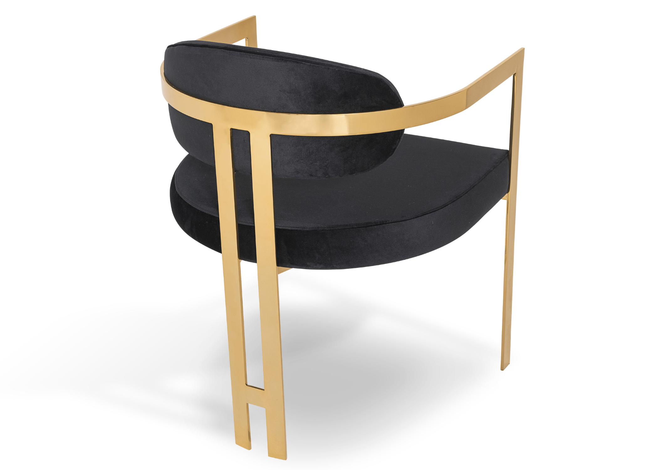 Cadeira Calla: Modernidade e elegância em uma sala de jantar contemporânea.