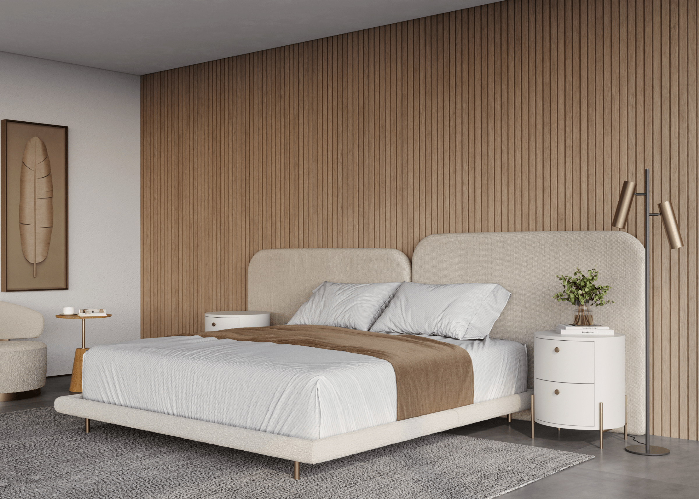 Cama Sonno com mesa de cabeceira, base estofada em tecido bouclê off-white e design sofisticado, ambientada. Móvel de alto padrão para dormitórios elegantes.